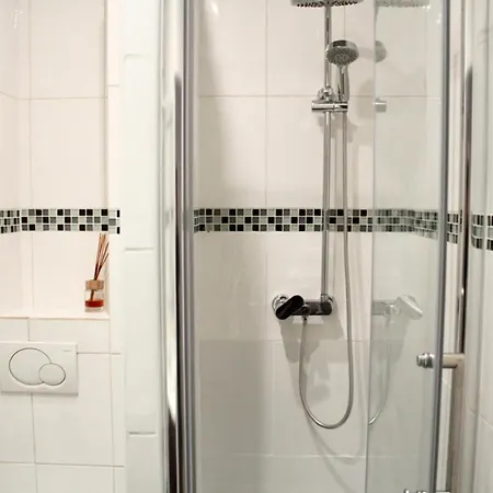 Apartment Cozy Apt Renovated At Canal Saint Martin