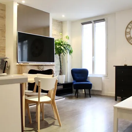 Cozy Apt Renovated At Canal Saint Martin Apartment