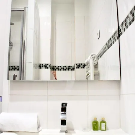 Apartment Cozy Apt Renovated At Canal Saint Martin *
