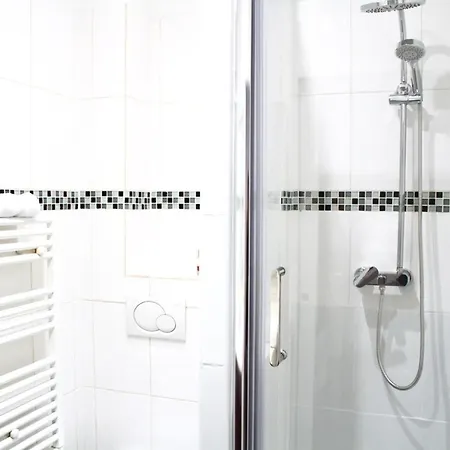 Cozy Apt Renovated At Canal Saint Martin Paris